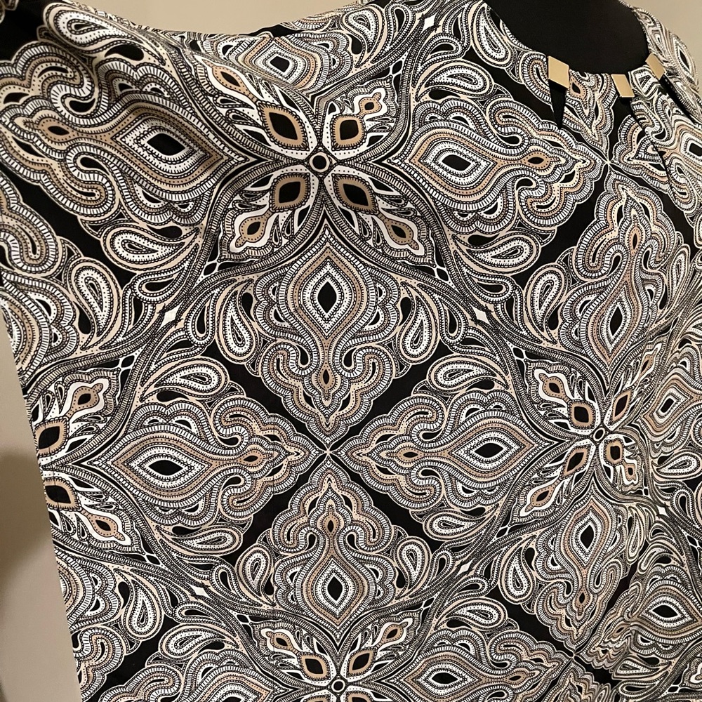 NWT Dana Bachman Blouse, Size M, 100% Polyester - Picture 3 of 6